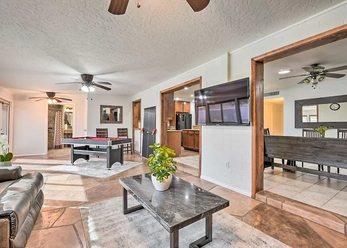 2 Mi To Old Town Scottsdale: W/ Pool Table! * Scottsdale