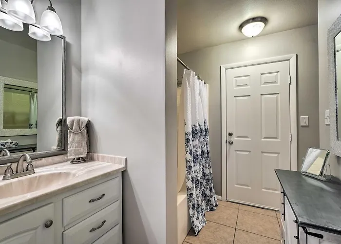 2 Mi To Old Town Scottsdale: W/ Pool Table! *