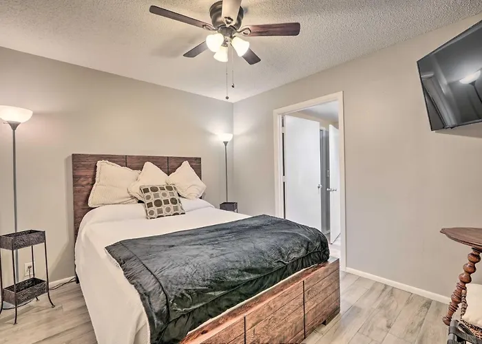 2 Mi To Old Town Scottsdale: W/ Pool Table! Scottsdale