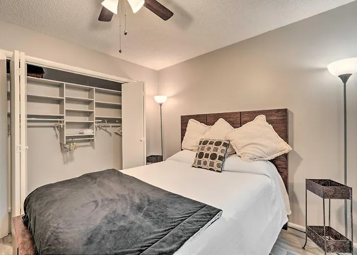 2 Mi To Old Town Scottsdale: W/ Pool Table!